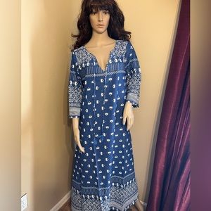 Cute maxi dress with bell sleeves and tassel tie at neckline.  Beach coverup!